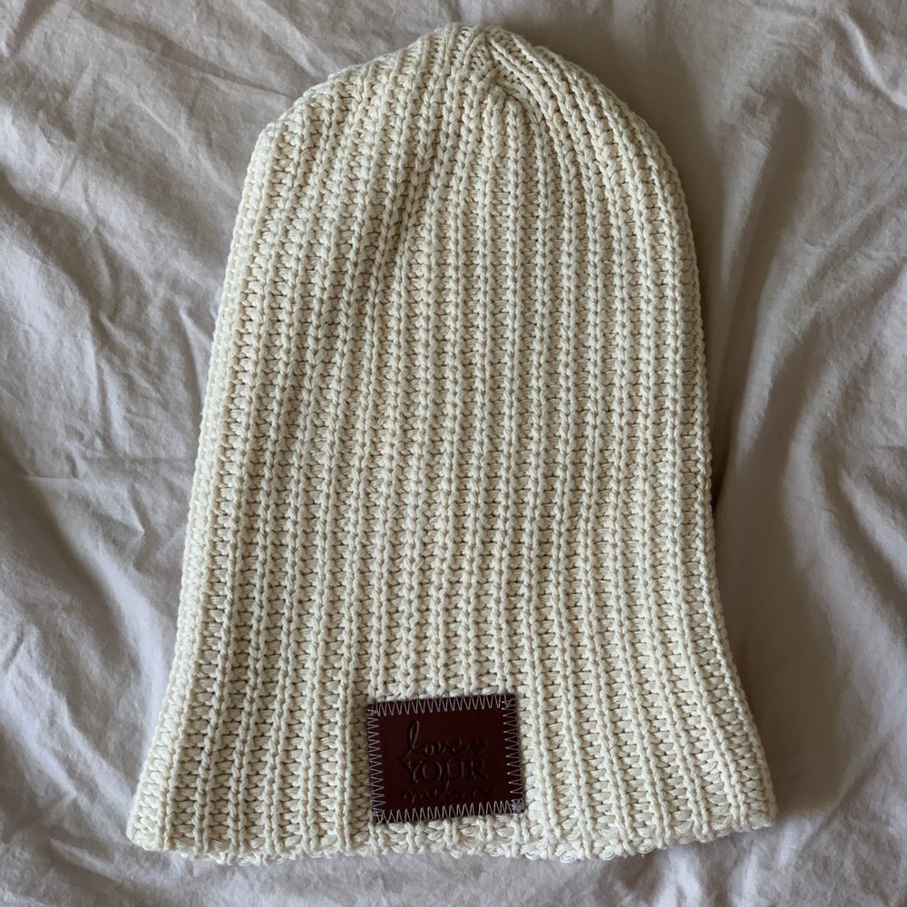 NWOT Ivory/Cream LYM Beanie